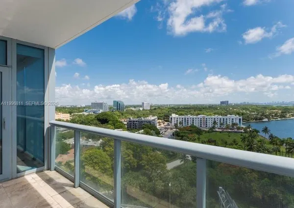 $3,200 | 601 Northeast 36th Street, Unit 1208, Miami, FL 33137