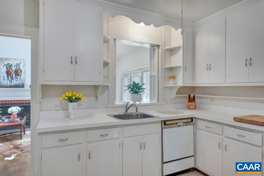 1350 Hilltop Road Charlottesville, VA 22903 - Photo 6 of 28 Gallery Image 6