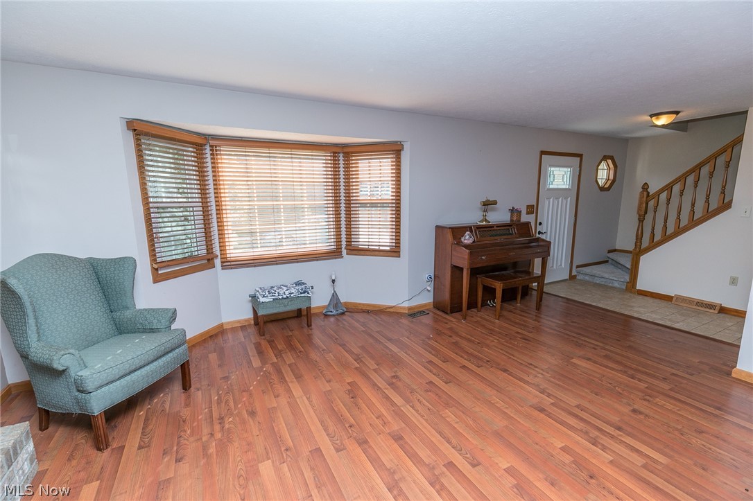 7588 Ridge Road Cleveland, OH 44129 - Photo 3 of 35 Gallery Image 3
