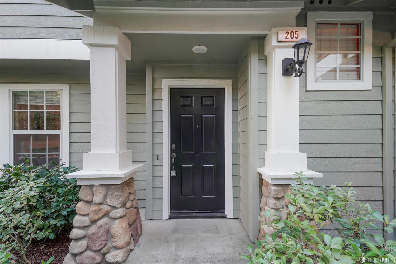 205 Treasure Court San Ramon, CA 94583 - Photo 3 of 46