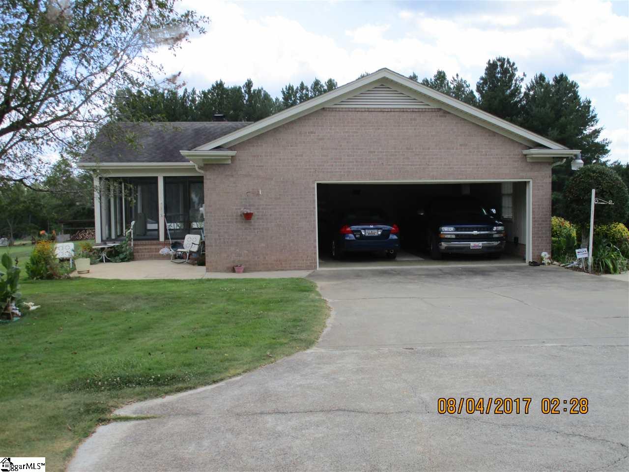 8400 North Tigerville Road Travelers Rest, SC 29690 - Photo 2 of 25 Gallery Image 2
