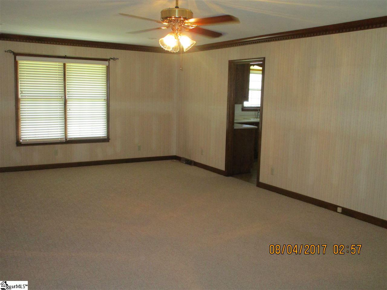 8400 North Tigerville Road Travelers Rest, SC 29690 - Photo 9 of 25 Gallery Image 9