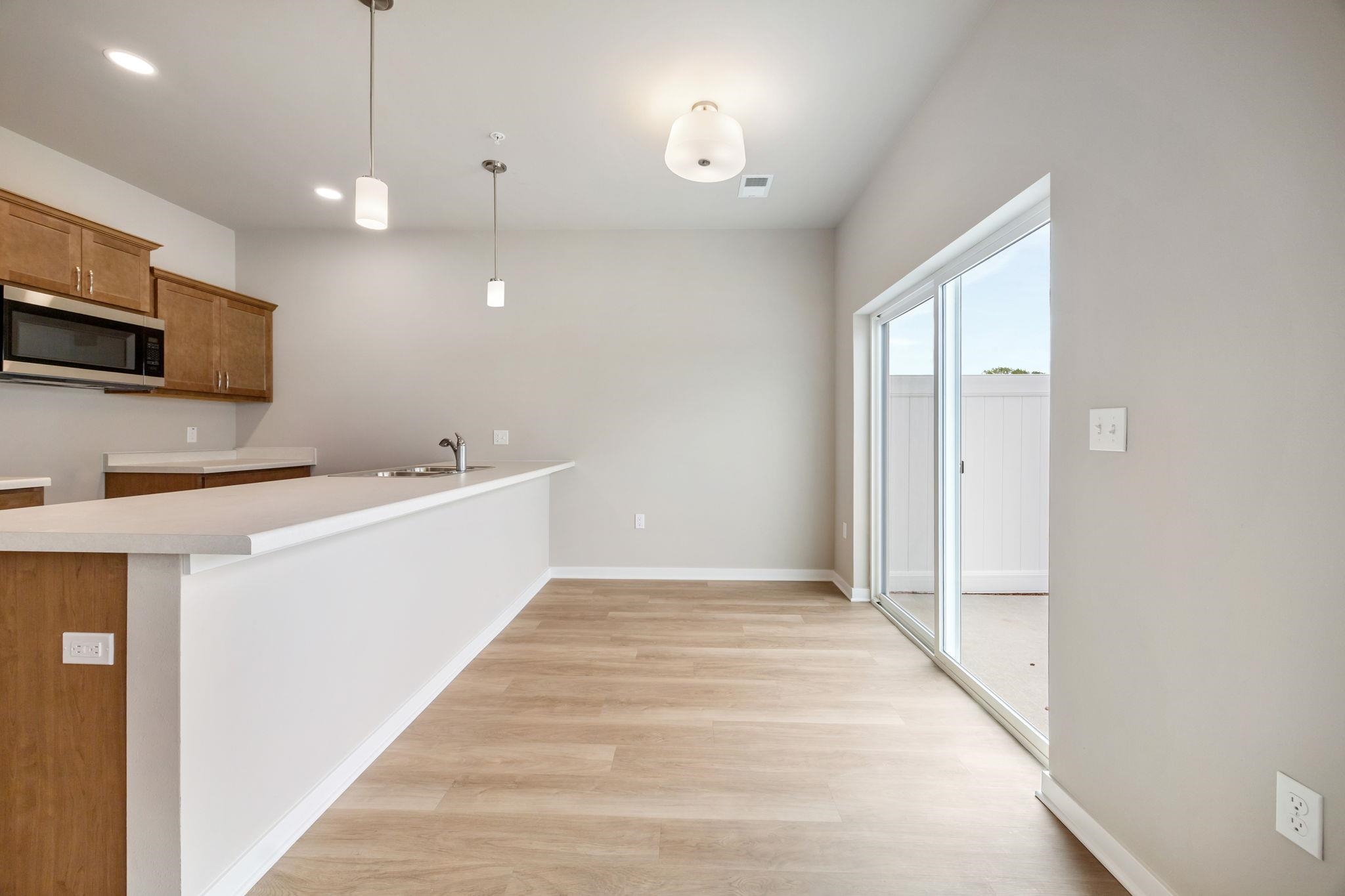 1364 Marigold Fort, Unit 2 Fort Atkinson, WI 53538 - Photo 10 of 68