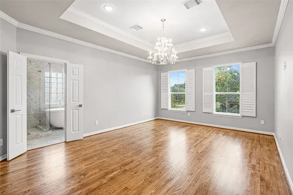$4,000 | 112 White Drive, Bellaire, TX 77401