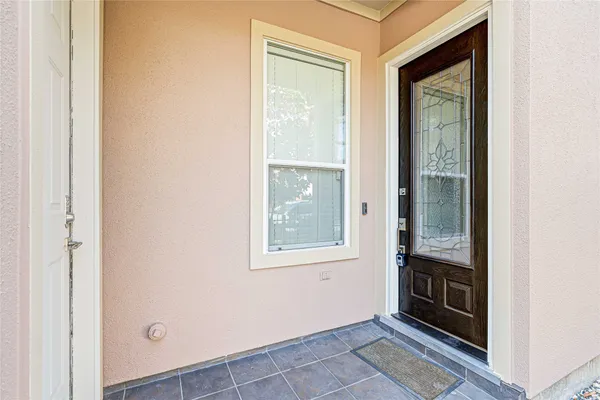 $3,900 | 112 White Drive, Bellaire, TX 77401