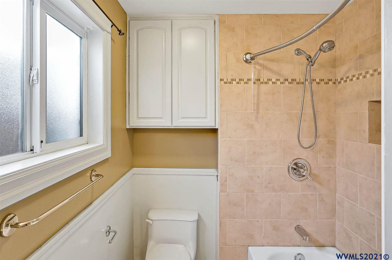 4710 Gardner Road Southeast Salem, OR 97302 - Photo 24 of 42 Gallery Image 24