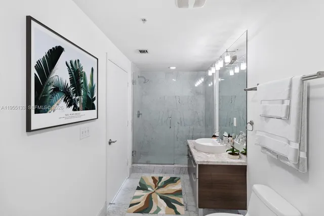 $420,000 | 244 Biscayne Boulevard, Unit 3104, Miami, FL 33132