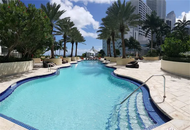 $420,000 | 244 Biscayne Boulevard, Unit 3104, Miami, FL 33132