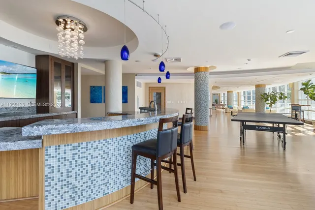 $420,000 | 244 Biscayne Boulevard, Unit 3104, Miami, FL 33132