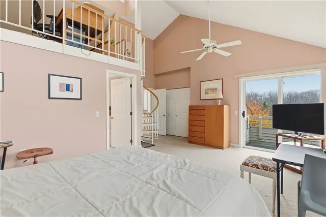 $525,000 | 41 Lawton Brook Lane, Portsmouth, RI 02871