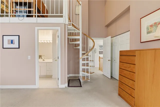 $525,000 | 41 Lawton Brook Lane, Portsmouth, RI 02871