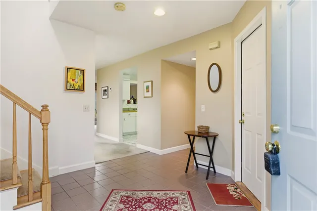 $525,000 | 41 Lawton Brook Lane, Portsmouth, RI 02871