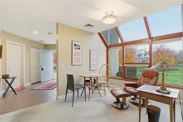 $525,000 | 41 Lawton Brook Lane, Portsmouth, RI 02871