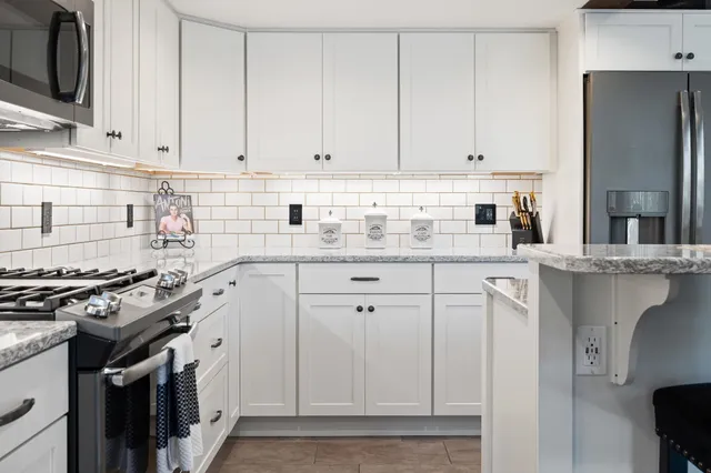 $1,499,000 | 21 Shore Road, Grantham, NH 03753