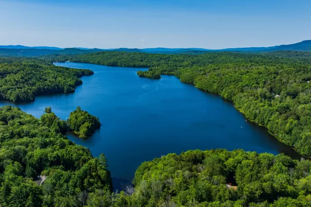 $1,499,000 | 21 Shore Road, Grantham, NH 03753