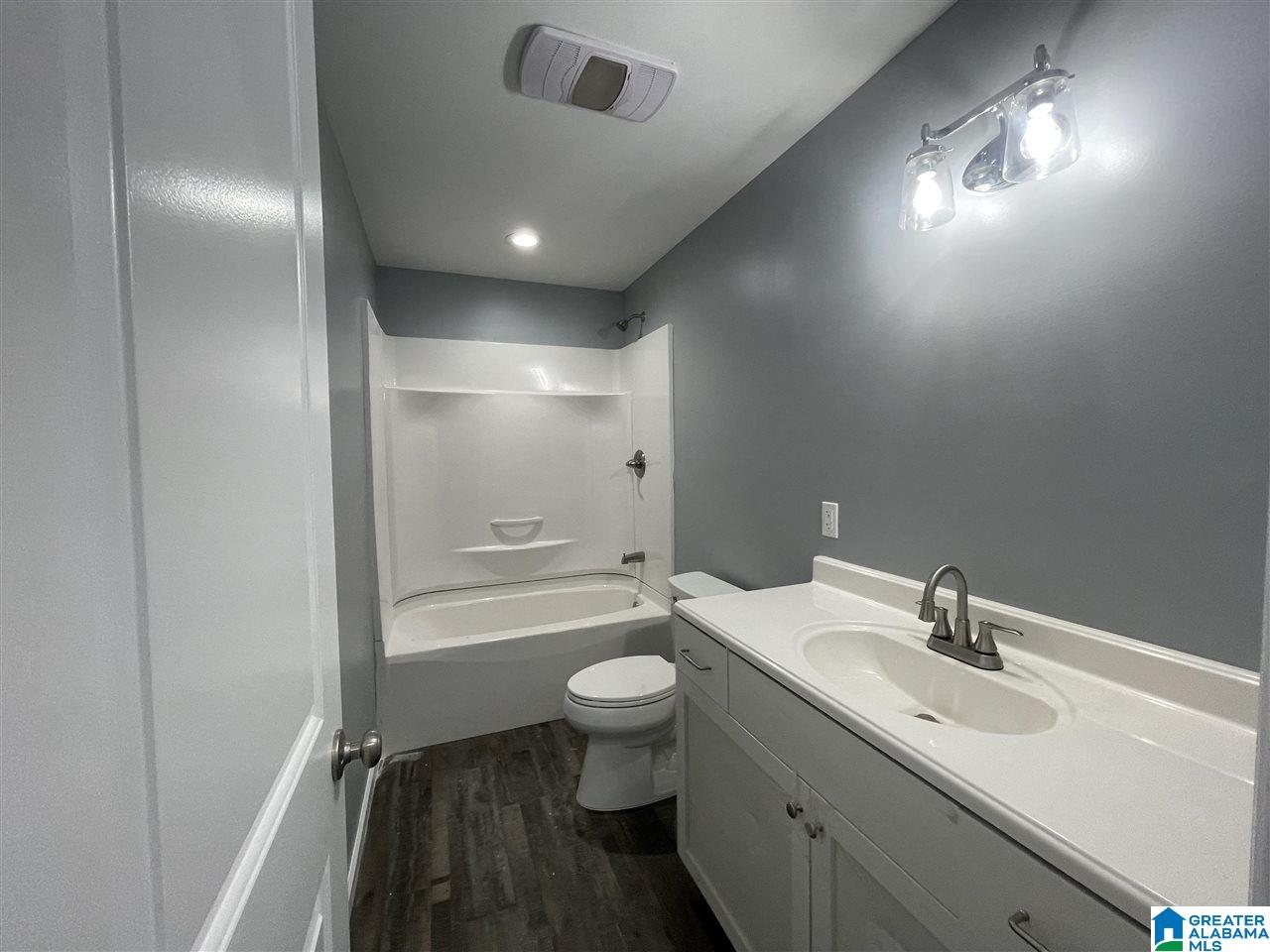 438 Lakeshore Circle Warrior, AL 35180 - Photo 22 of 38