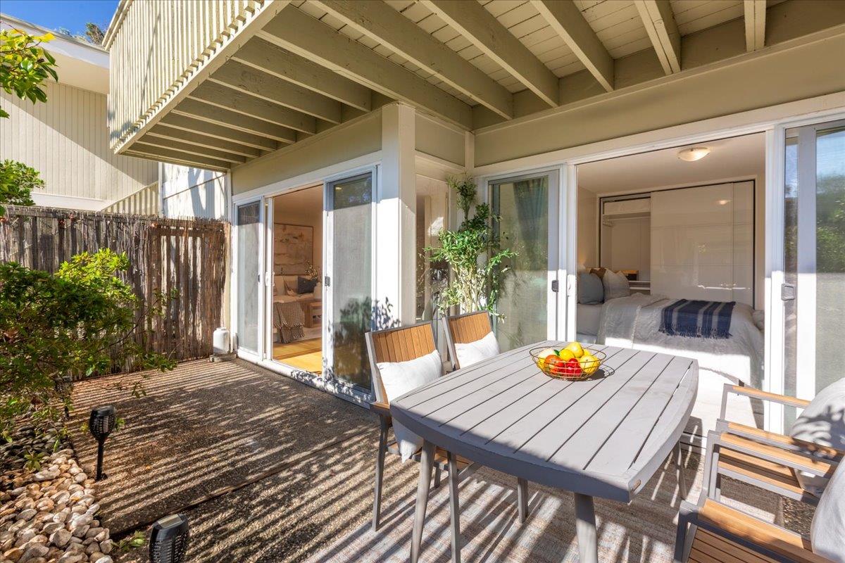 280 Easy Street, Unit 307 Mountain View, CA 94043 - Photo 22 of 30 a outdoor space with furniture