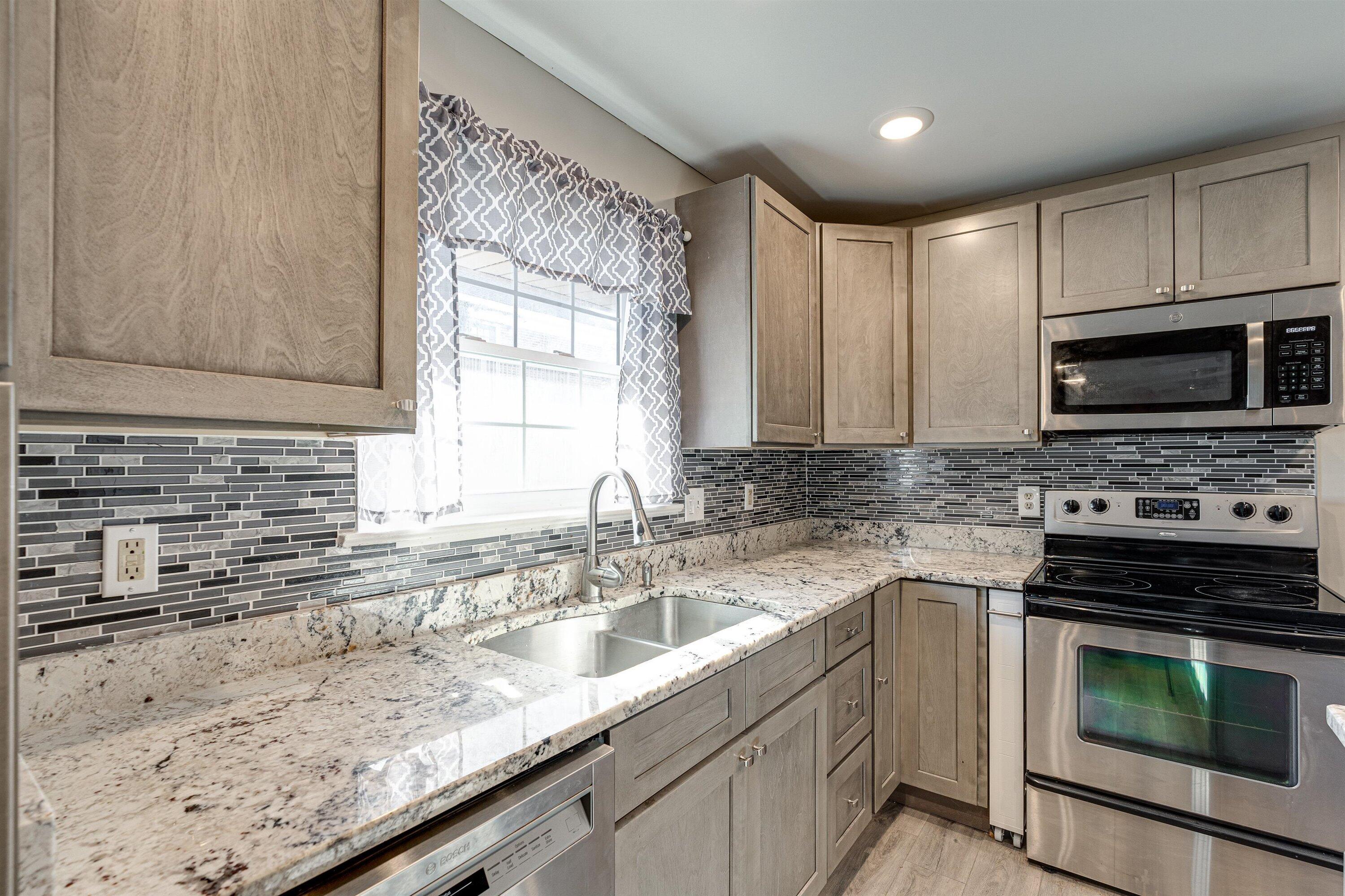 4444 Shawhan Road Chattanooga, TN 37411 - Photo 12 of 38 12-4444 Shawhan Rd-11