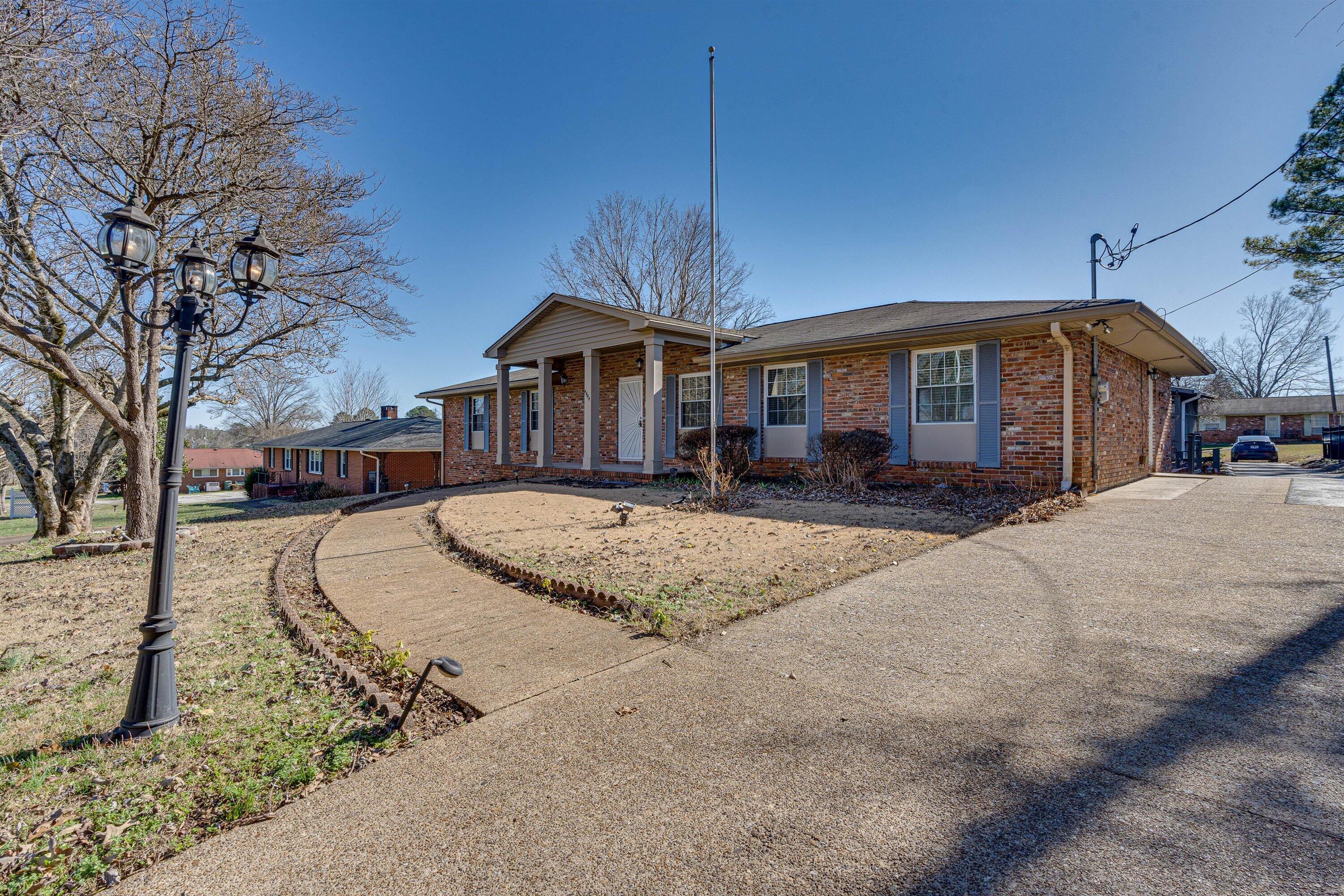 4444 Shawhan Road Chattanooga, TN 37411 - Photo 3 of 38 02-4444 Shawhan Rd-1
