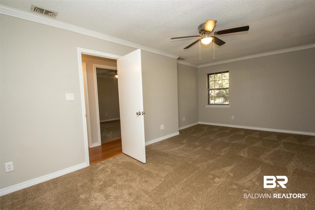 908 Caroline Avenue Daphne, AL 36526 - Photo 12 of 37