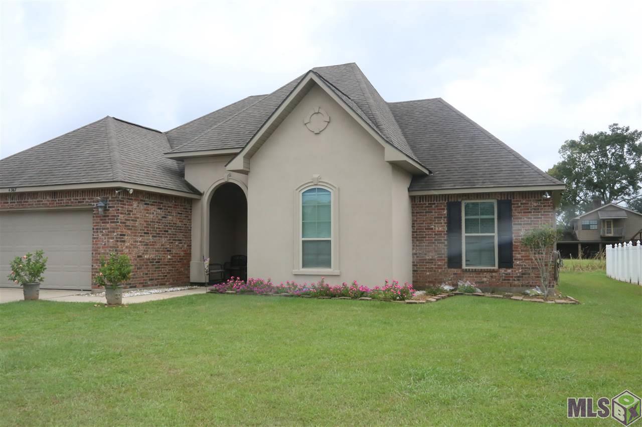 4367 Boulevard Acadien Addis, LA 70710 - Photo 4 of 19 Gallery Image 4