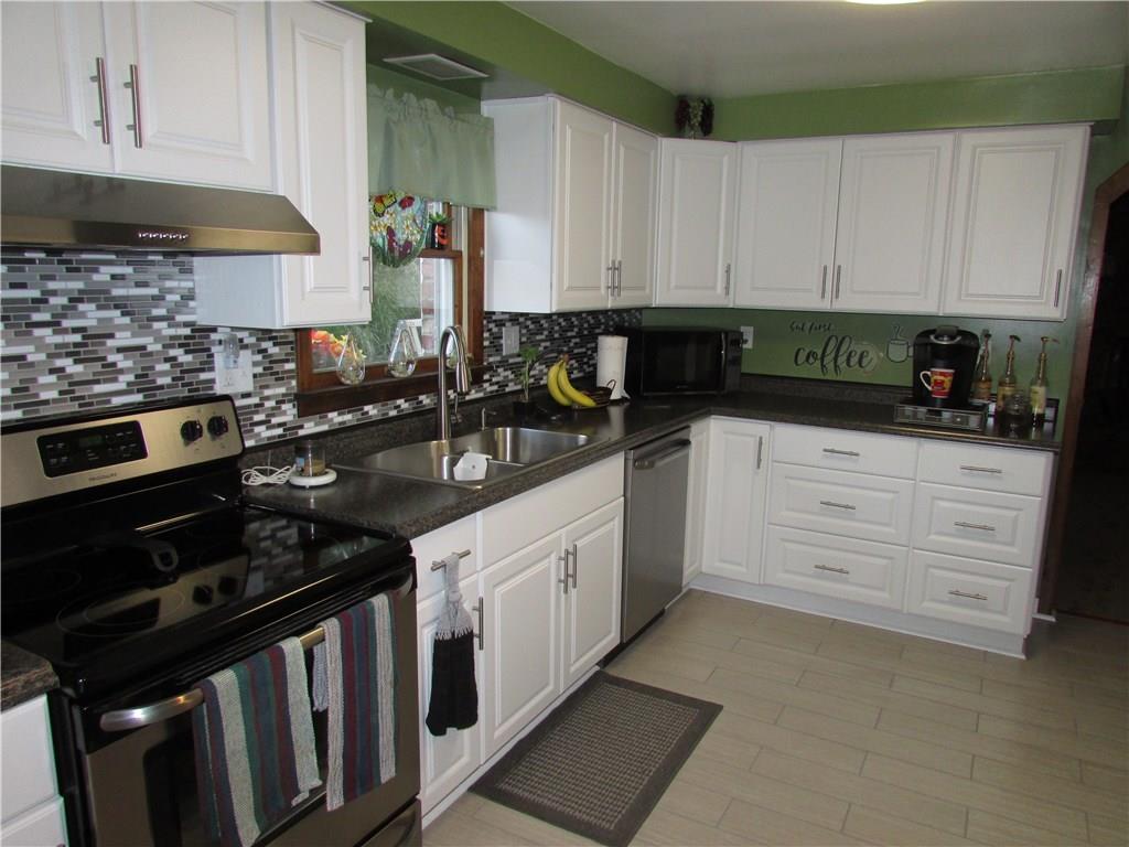 4775 Williamsport Road Elizabeth, PA 15037 - Photo 13 of 25 New white kitchen (July 2018)