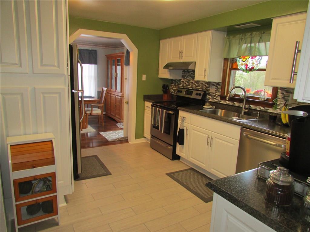 4775 Williamsport Road Elizabeth, PA 15037 - Photo 16 of 25 Lovely new kitchen