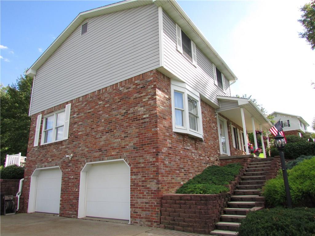 4775 Williamsport Road Elizabeth, PA 15037 - Photo 7 of 25 Side entry 2 car garage.