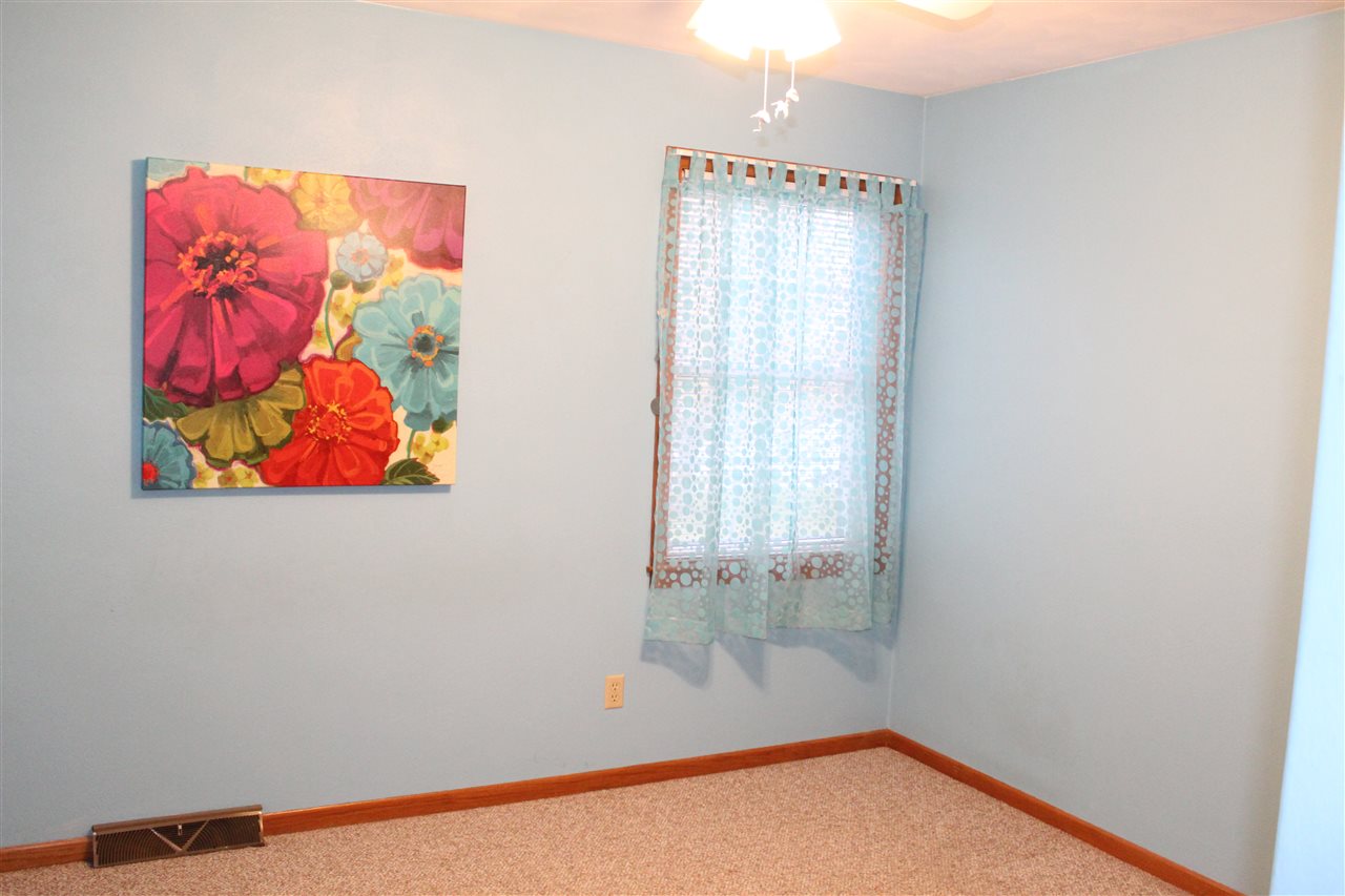 3715 North Trainer Road Rockford, IL 61114 - Photo 14 of 21 Gallery Image 14