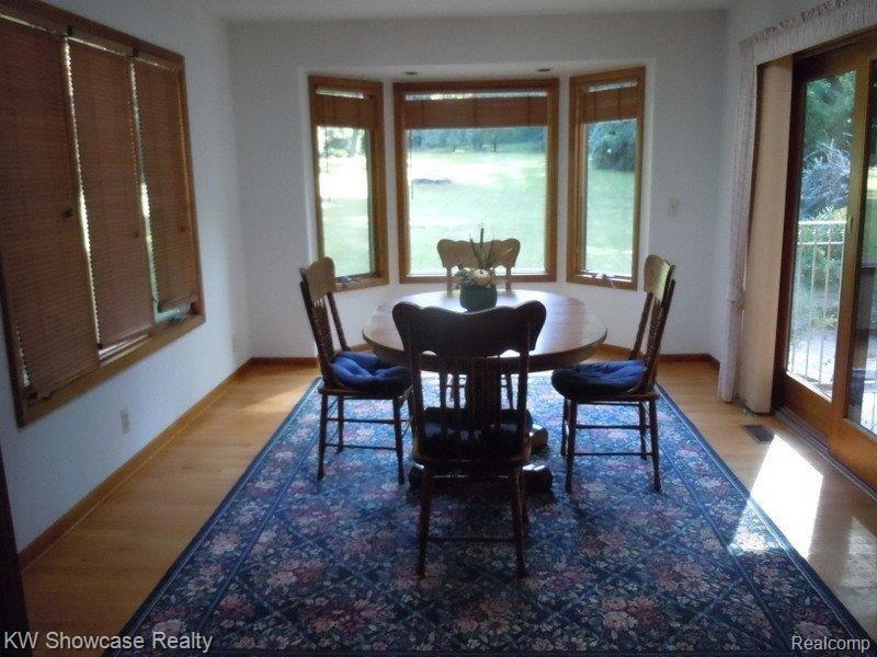 Breakfast nook