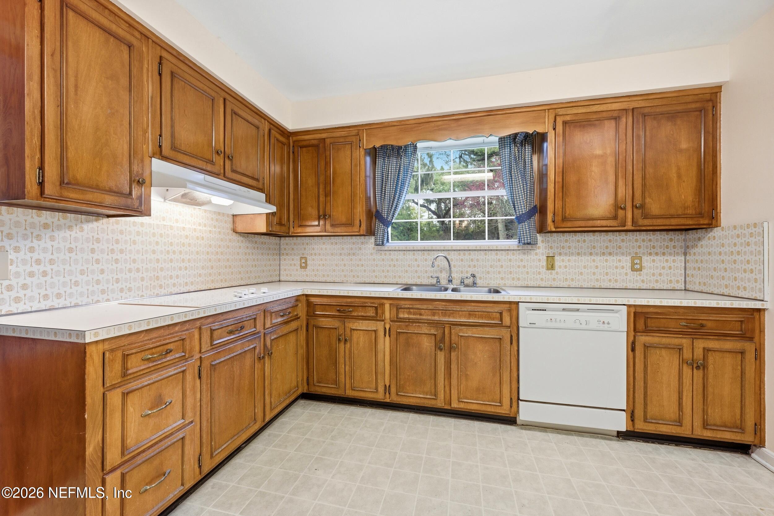 5537 Clifton Road Jacksonville, FL 32211 - Photo 11 of 35 KITCHEN