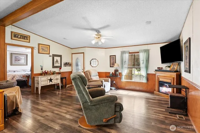 $529,950 | 15840 130th Trail Southeast, Yelm, WA 98597