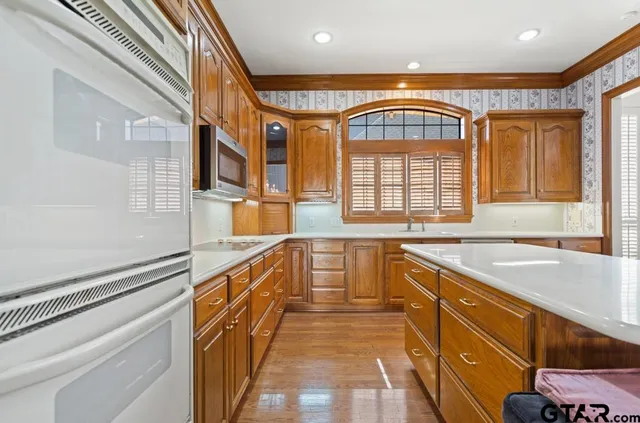 $415,000 | 3308 Greenoak Place, Tyler, TX 75701