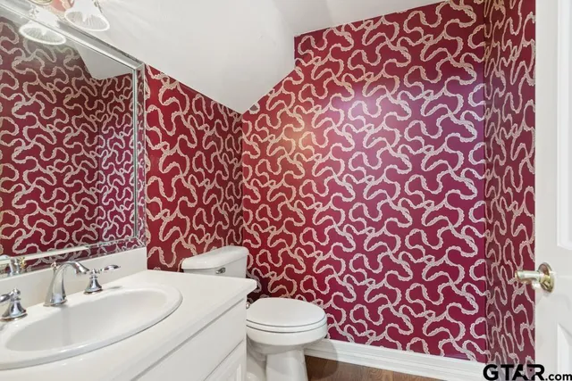 $415,000 | 3308 Greenoak Place, Tyler, TX 75701