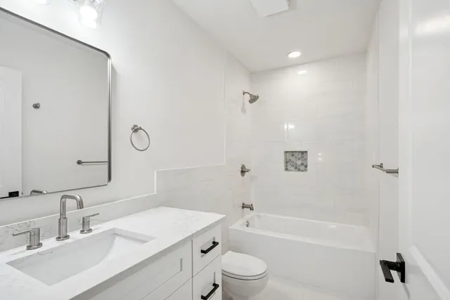 $2,200 | 2016 Toledano Street, Unit A, Kenner, LA 70062