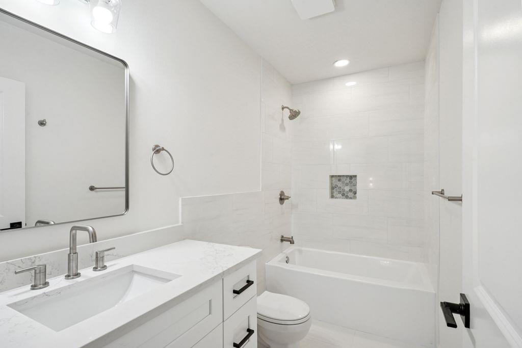 2016 Toledano Street, Unit A Kenner, LA 70062 - Photo 10 of 12