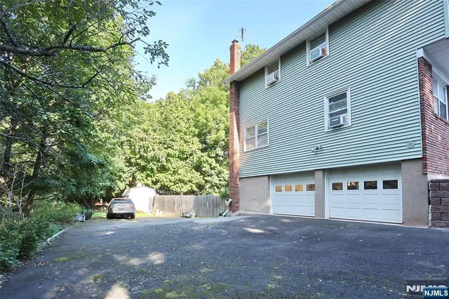 $699,000 | 314 Hirschfield Place, New Milford, NJ 07646