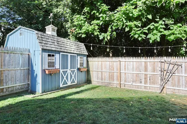 $699,000 | 314 Hirschfield Place, New Milford, NJ 07646