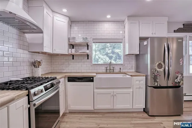 $699,000 | 314 Hirschfield Place, New Milford, NJ 07646