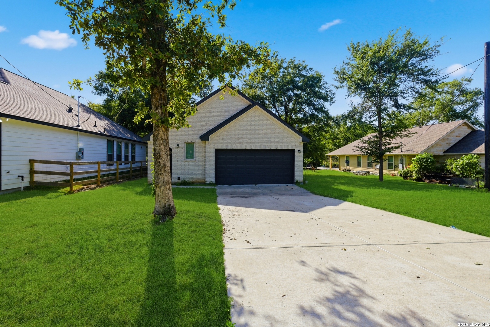24682 Wicklow Road Hempstead, TX 77445 - Photo 3 of 27