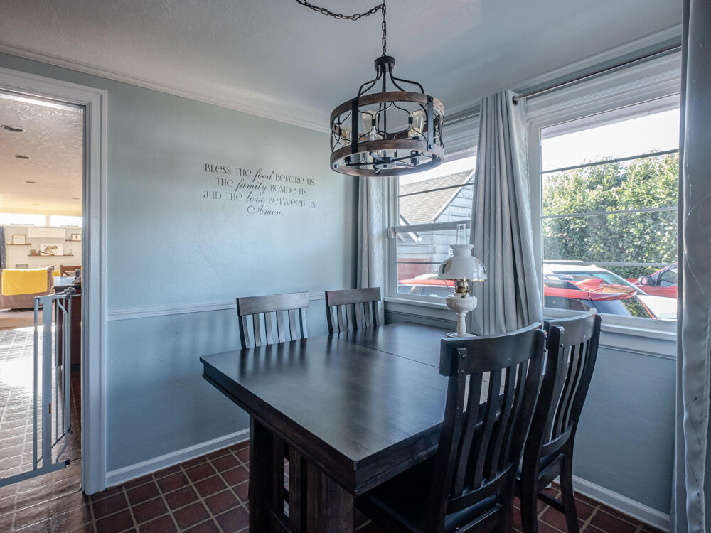 1005 4th Street Tillamook, OR 97141 - Photo 13 of 35 1005 4th St-16