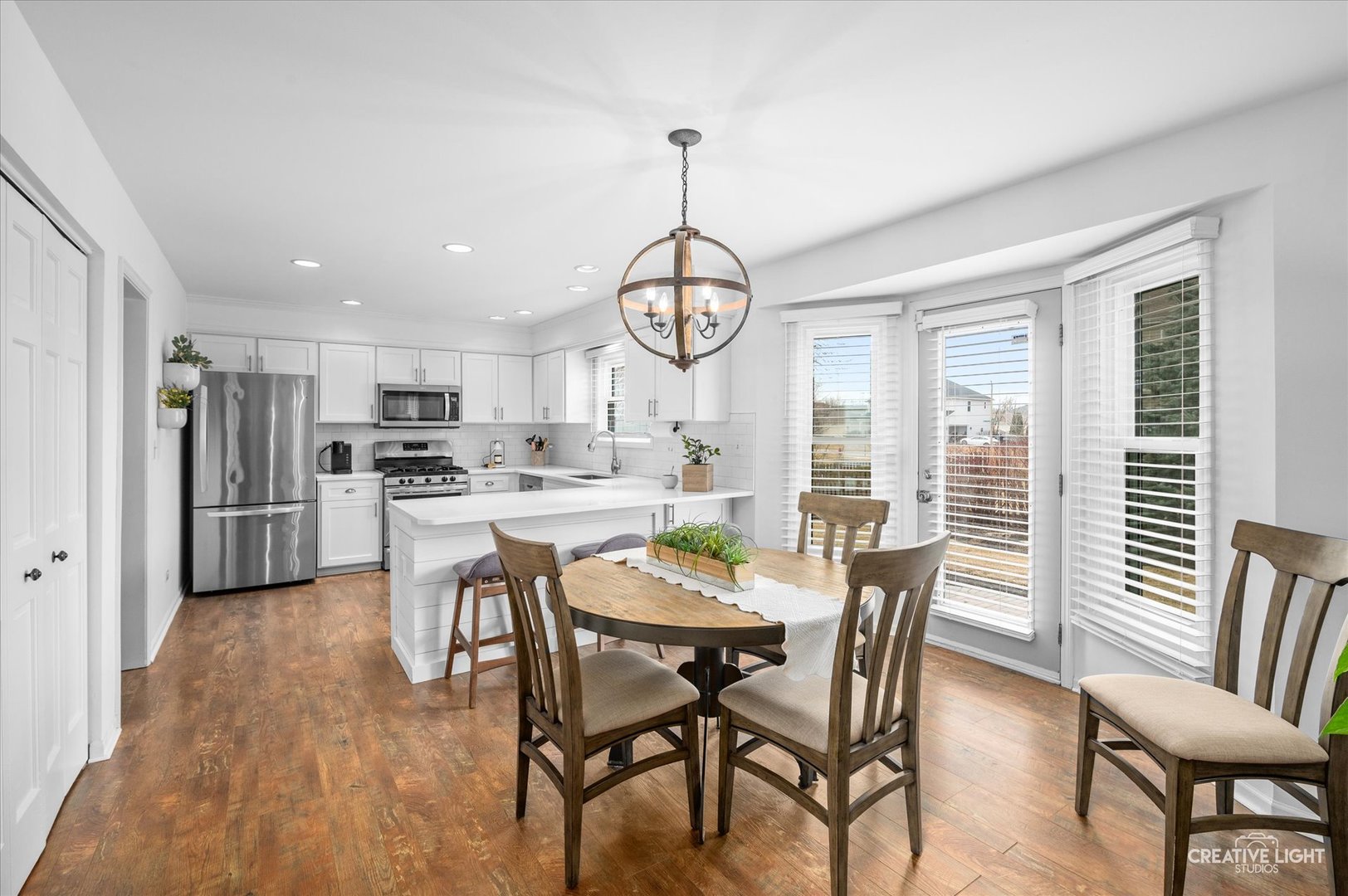 1813 Chestnut Hill Road Plainfield, IL 60586 - Photo 9 of 28 Gallery Image 9