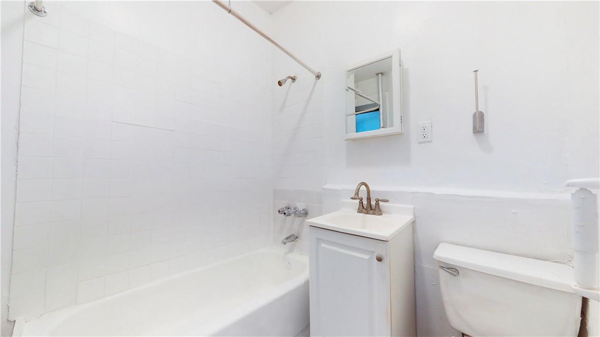 30 Macombs Place, Unit 42 Manhattan, NY 10039 - Photo 11 of 26