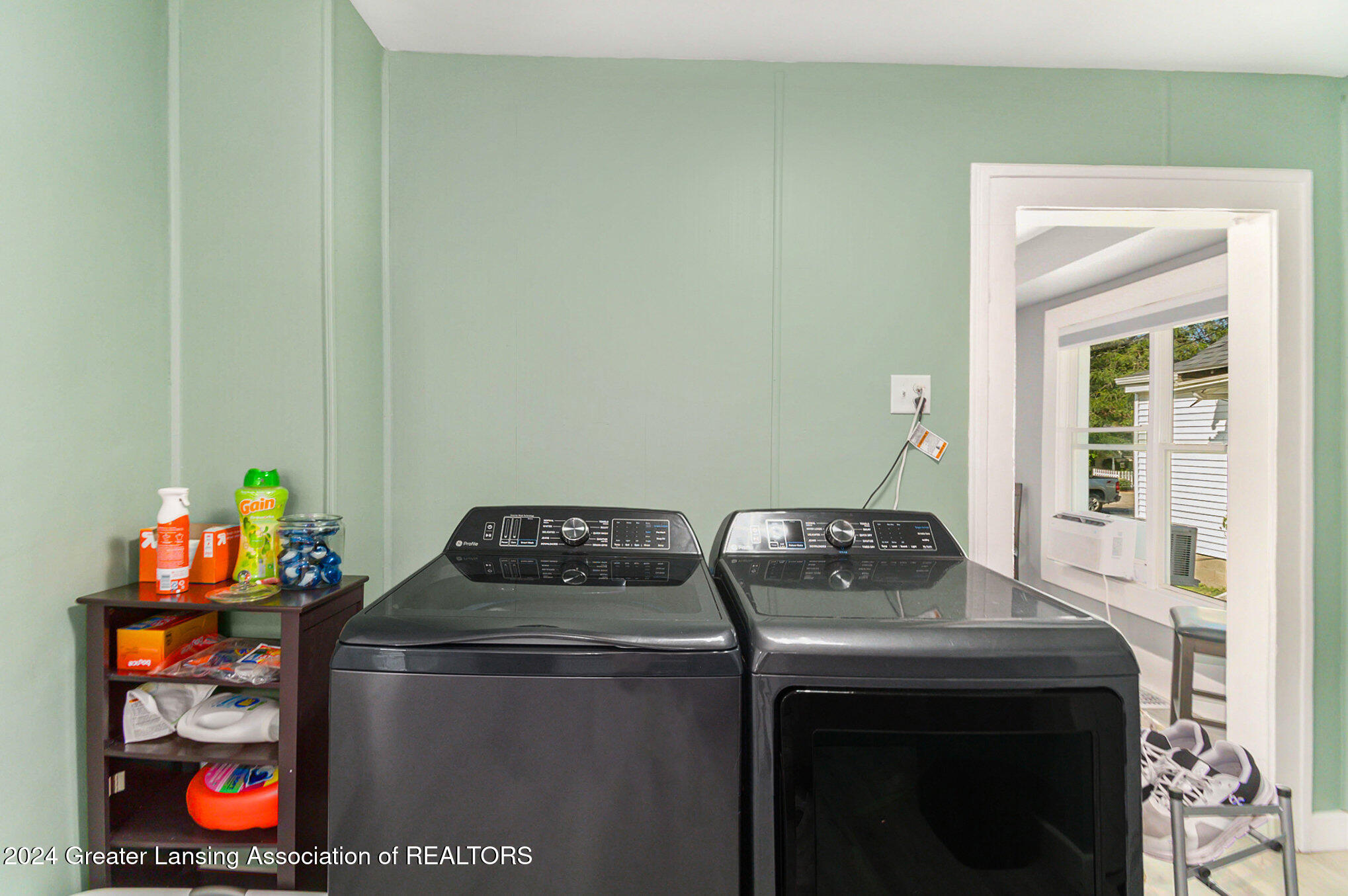 427 Filley Street Lansing, MI 48906 - Photo 16 of 25 016_ndp5479