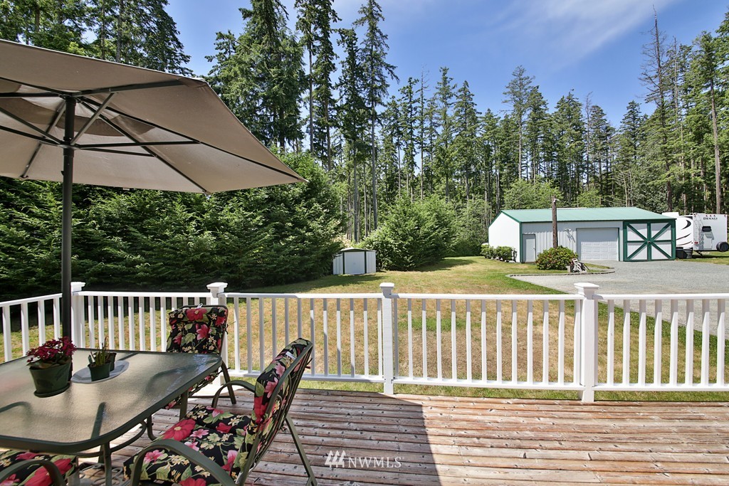 4954 Bounty Loop Freeland, WA 98249 - Photo 16 of 24 Gallery Image 16