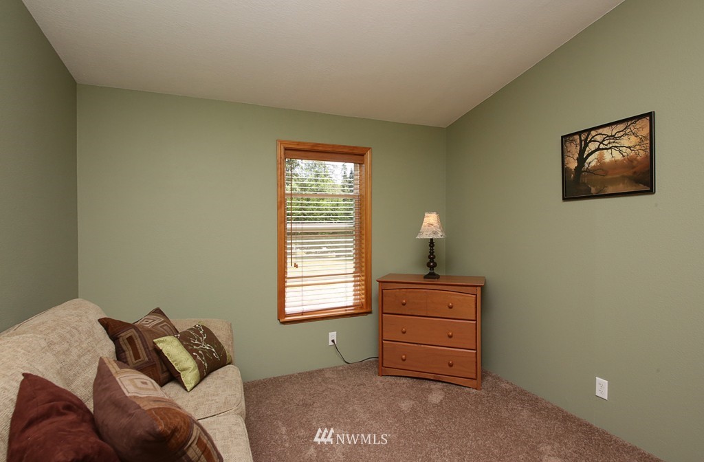 4954 Bounty Loop Freeland, WA 98249 - Photo 6 of 24 Gallery Image 6