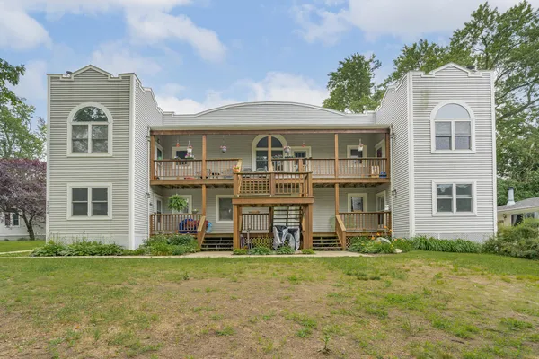 $314,900 | 7374 North Shore Drive, Unit 16, South Haven, MI 49090