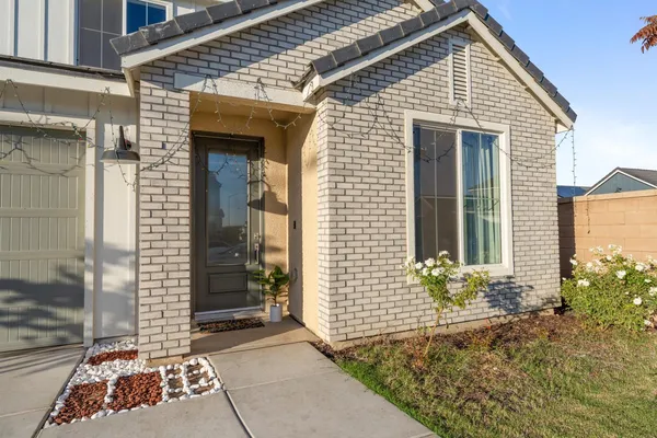 $549,000 | 7020 West Holland Avenue, Fresno, CA 93723