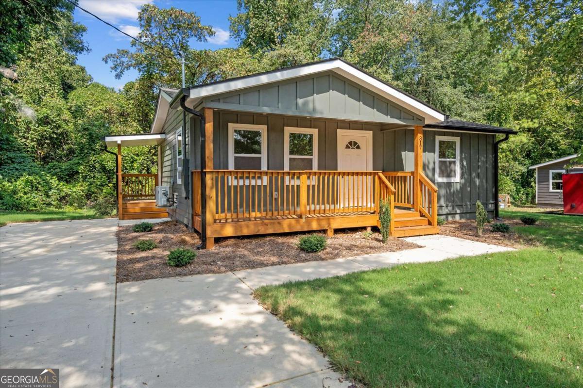 317 Bledsoe Street Carrollton, GA 30117 - Photo 3 of 26