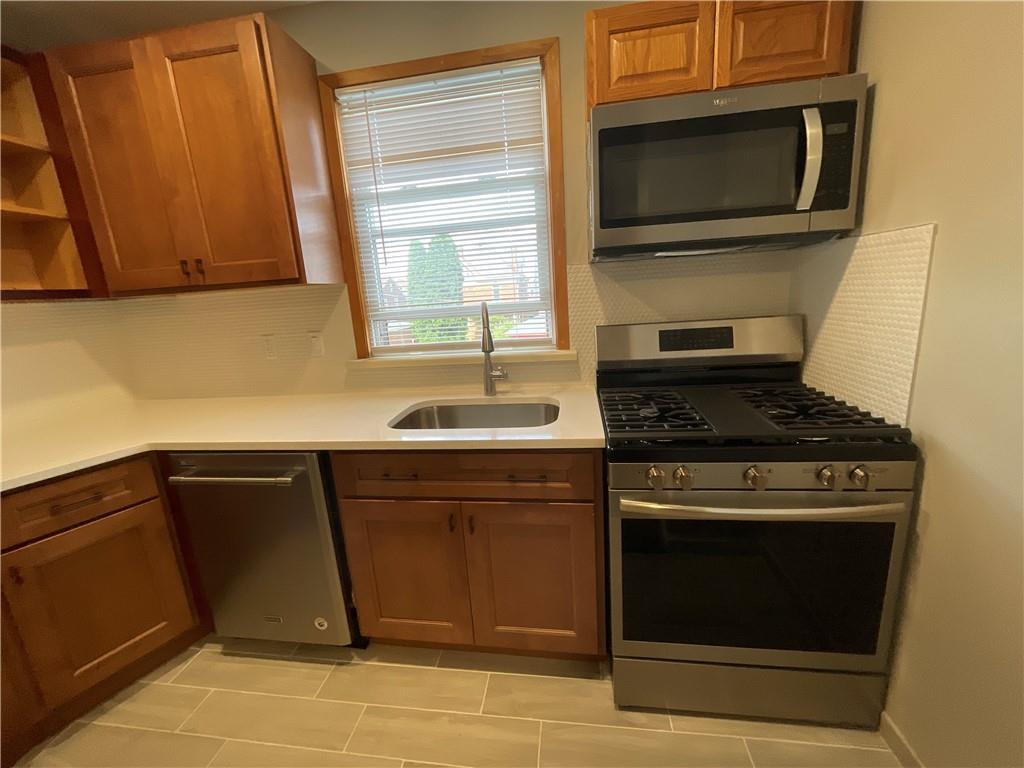 519 Brookline Boulevard Pittsburgh, PA 15226 - Photo 4 of 23